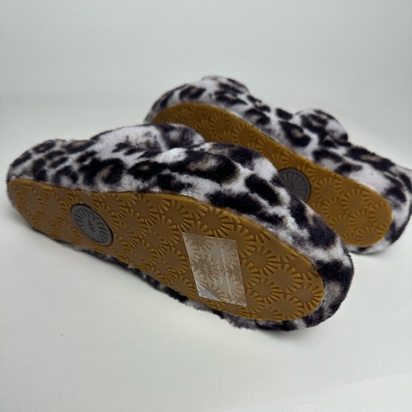 Women’s Ugg Oh Yeah Panther Print Slippers - Picture 5 of 12